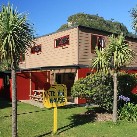 Te Hui House Hostel Punakaiki Exterior photo